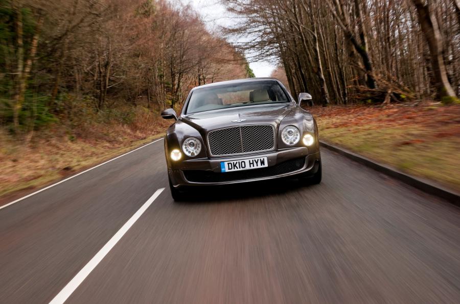  Bentley Mulsanne 2010 года  (фото 121 из 262)